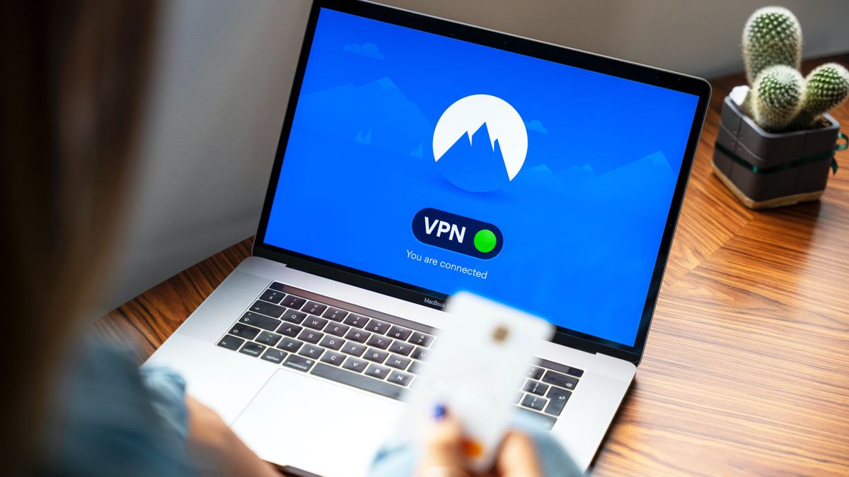 Split tunnel VPN is the solution to all your Internet security problems